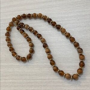 Acrylic beaded bracelet